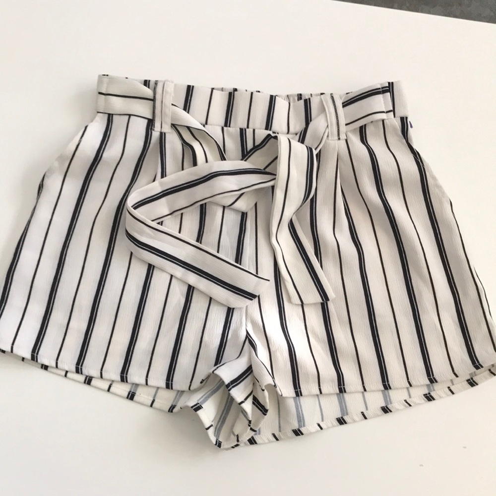 New Look Black and White Striped Paperbag Shorts